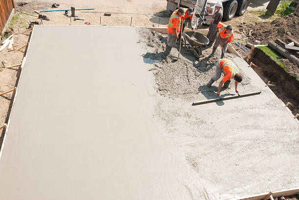 Best Concrete Driveway Installation in Sterling, IL